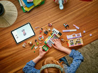 LEGO set 42653-1 Music Store & Apartment - Image 11