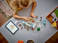 LEGO set 42663-1 Friendship Camper Van Adventure - Image 12