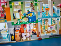 LEGO set 42670-1 Heartlake City Apartments and Stores - Image 10