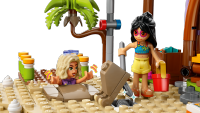 LEGO set 42673-1 Family Vacation Beach Resort - Image 7