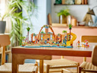 LEGO set 42673-1 Family Vacation Beach Resort - Image 11