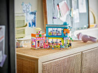 LEGO set 42674-1 Comic Book and Game Store - Image 8