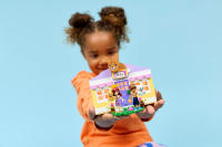 LEGO set 42679-1 Heartlake City Bunny Hotel - Image 10