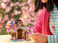 LEGO set 43111-1 Candy Castle Stage - Image 3