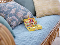 LEGO set 43177-1 Belle's Storybook Adventures - Image 9