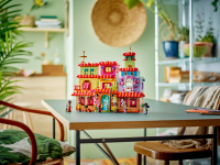 LEGO set 43245-1 The Magical Madrigal House - Image 9