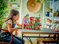 LEGO set 43245-1 The Magical Madrigal House - Image 10