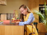 LEGO set 43270-1 Moana's Adventure Canoe - Image 5