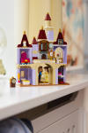 LEGO set 43289-1 Belle & the Beast's Enchanted Castle - Image 3
