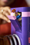 LEGO set 43301-1 Toy Story Slinky Dog Bookends - Image 4