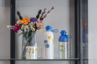 LEGO set 5009866-1 Hydration Bottle - Floral - Image 2