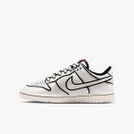 LEGO set 5009950-1 Nike Dunk Low x LEGO Collection – Big Kids Shoes - Image 2