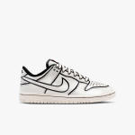 LEGO set 5009950-1 Nike Dunk Low x LEGO Collection – Big Kids Shoes - Image 3