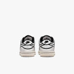 LEGO set 5009951-1 Nike Dunk Low x LEGO Collection – Little Kids Shoes - Image 5