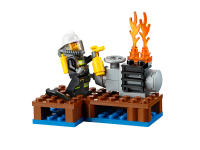 LEGO set 60106-1 Fire Starter Set - Image 4