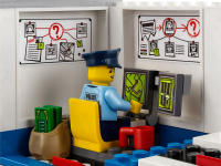 LEGO set 60139-1 Mobile Command Center - Image 18