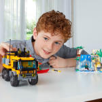LEGO set 60160-1 Jungle Mobile Lab - Image 4