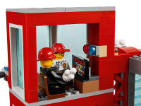 LEGO set 60215-1 Fire Station - Image 12