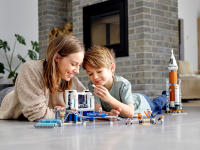 LEGO set 60228-1 Deep Space Rocket and Launch Control - Image 5