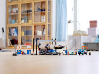 LEGO set 60229-1 Rocket Assembly & Transport - Image 8