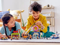 LEGO set 60233-1 Donut Shop Opening - Image 4