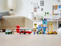 LEGO set 60261-1 Central Airport - Image 11