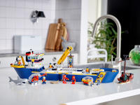 LEGO set 60266-1 Ocean Exploration Ship - Image 11