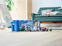 LEGO set 60270-1 Police Brick Box - Image 7