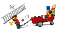 LEGO set 60271-1 Main Square - Image 3