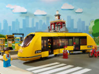 LEGO set 60271-1 Main Square - Image 12