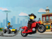 LEGO set 60271-1 Main Square - Image 17