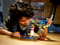 LEGO set 60274-1 Elite Police Lighthouse Arrest - Image 3