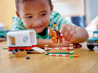 LEGO set 60327-1 Horse Transporter - Image 7