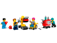 LEGO set 60389-1 Custom Car Garage - Image 8