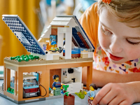 LEGO set 60398-1 Family House and Electric Car - Image 5