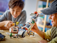 LEGO set 60433-1 Modular Space Station - Image 4