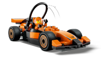 LEGO set 60442-1 F1 Driver with McLaren Race Car - Image 4