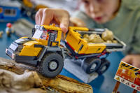 LEGO set 60494-1 Dump Truck & Front End Loader - Image 10