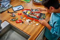 LEGO set 60504-1 Coast Guard Rescue Boat & Helicopter - Image 11