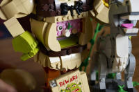 LEGO set 72423-1 Shrek, Donkey & Puss in Boots - Image 3