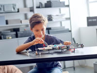 LEGO set 75249-1 Resistance Y-Wing Starfighter - Image 7
