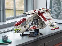 LEGO set 75309-1 Republic Gunship - Image 3