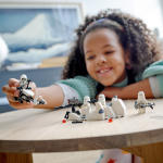LEGO set 75320-1 Snowtrooper Battle Pack - Image 9
