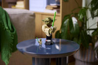 LEGO set 75438-1 Yoda Bust - Image 5
