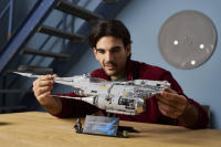 LEGO set 75442-1 The Mandalorian's N-1 Starfighter - Image 3
