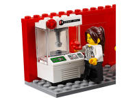 LEGO set 75882-1 Ferrari FXX K & Development Center - Image 5