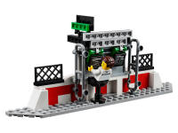 LEGO set 75883-1 MERCEDES AMG PETRONAS Formula One Team - Image 6