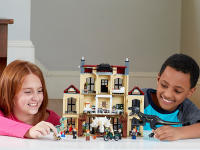 LEGO set 75930-1 Indoraptor Rampage at Lockwood Estate - Image 9
