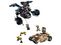 LEGO set 76001-1 The Bat vs. Bane: Tumbler Chase - Image 5