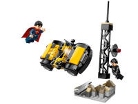 LEGO set 76002-1 Superman: Metropolis Showdown - Image 3